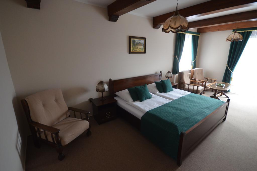Villa Zerotin Penzion Bed & Breakfast Velké Losiny Dış mekan fotoğraf